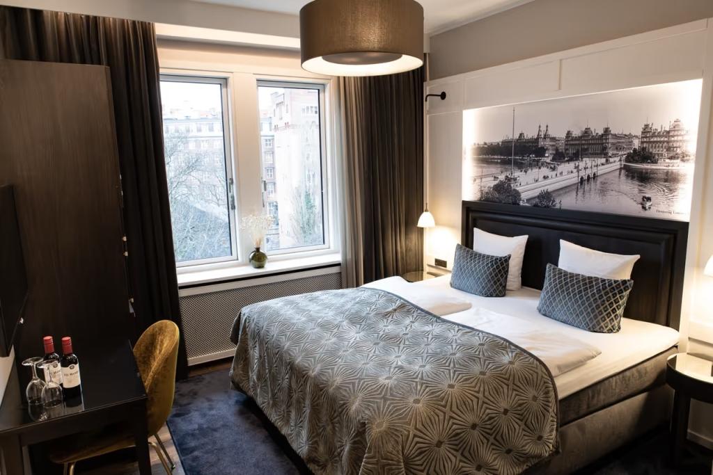 Ascot Hotel & Apartments - главное фото