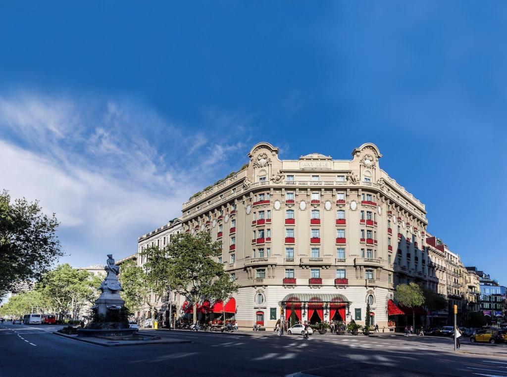 Отель El Palace Barcelona - главное фото