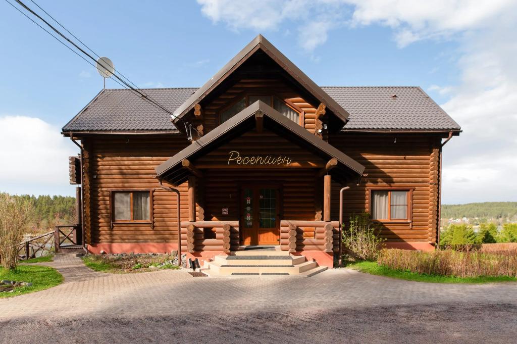 Отель Загородный Клуб Ламберг - главное фото