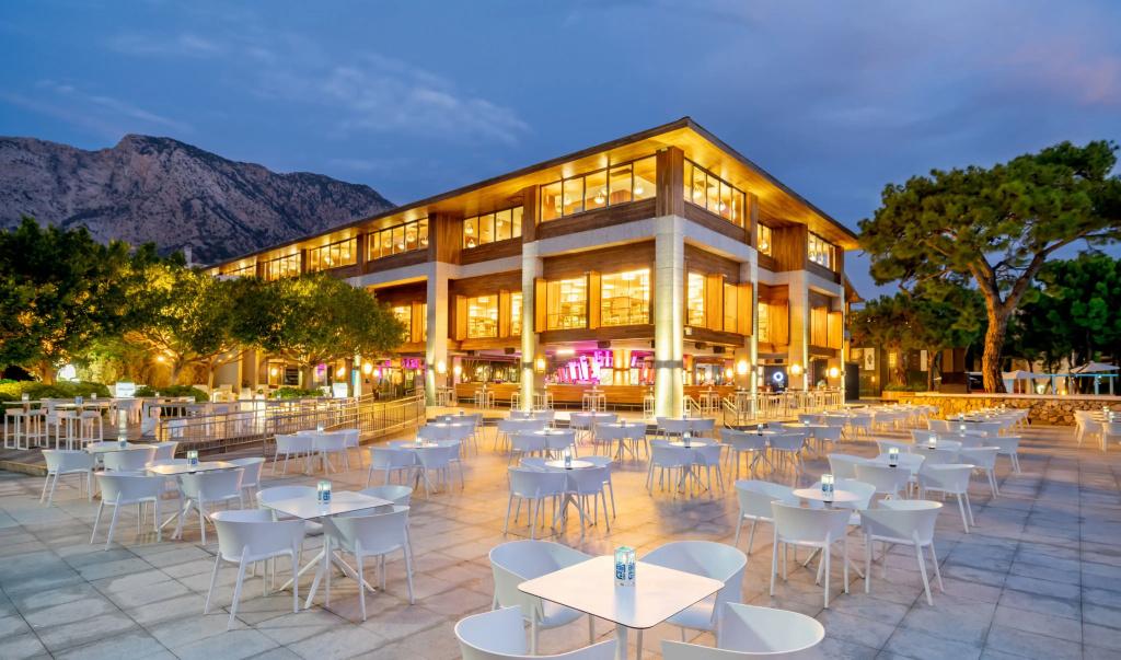 Rixos Sungate - The Land of Legends Access - главное фото