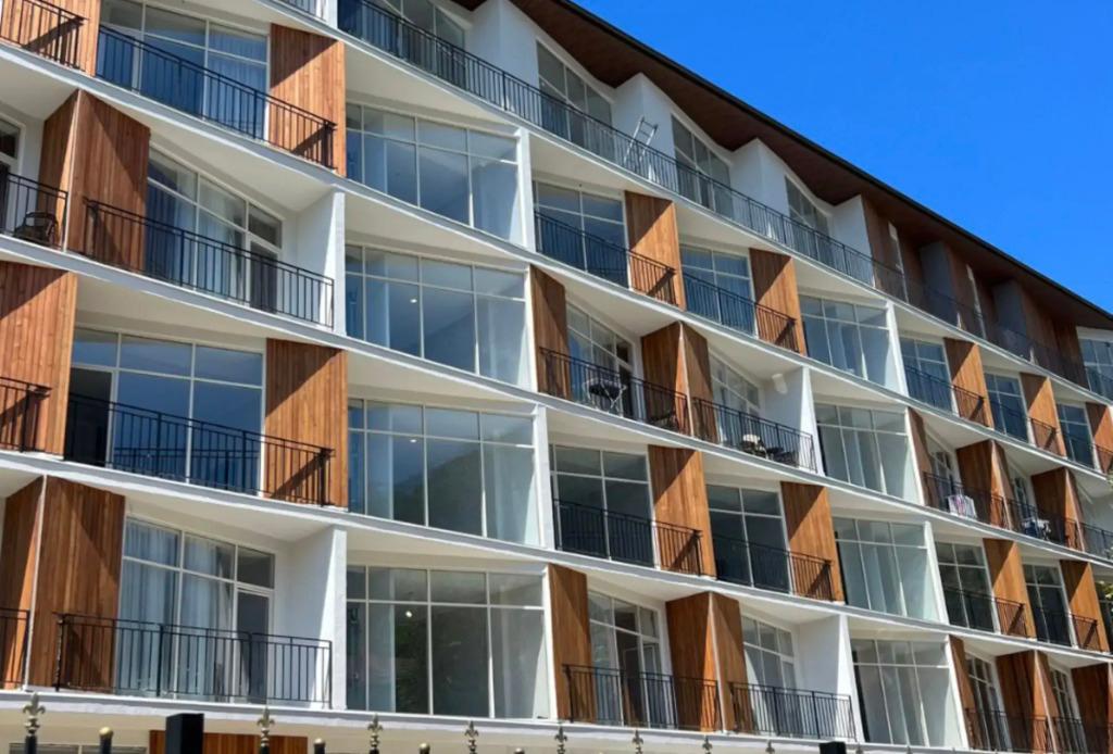 "MALIBU (Малибу)", бывш. "Гагра Палас" - главное фото