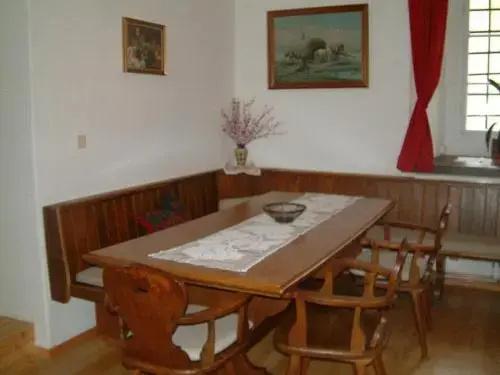 Ferienwohnung Schloss Dornbach - главное фото