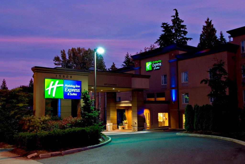 Holiday Inn Express & Suites Surrey by IHG - главное фото