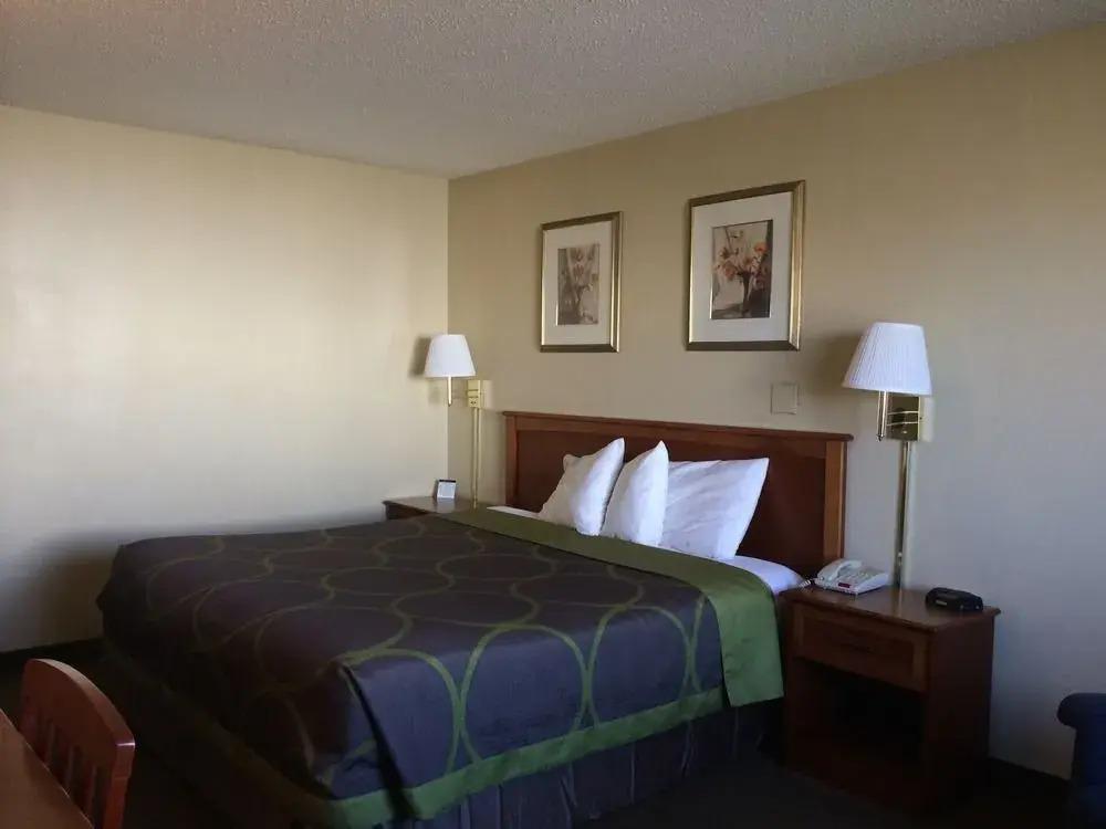 Super 8 Liberal Ks - главное фото