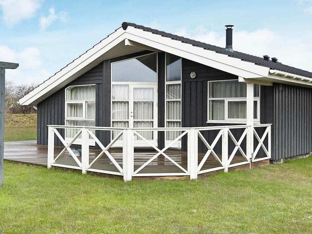 Beautiful Holiday Home Near Juelsminde With Sauna - главное фото