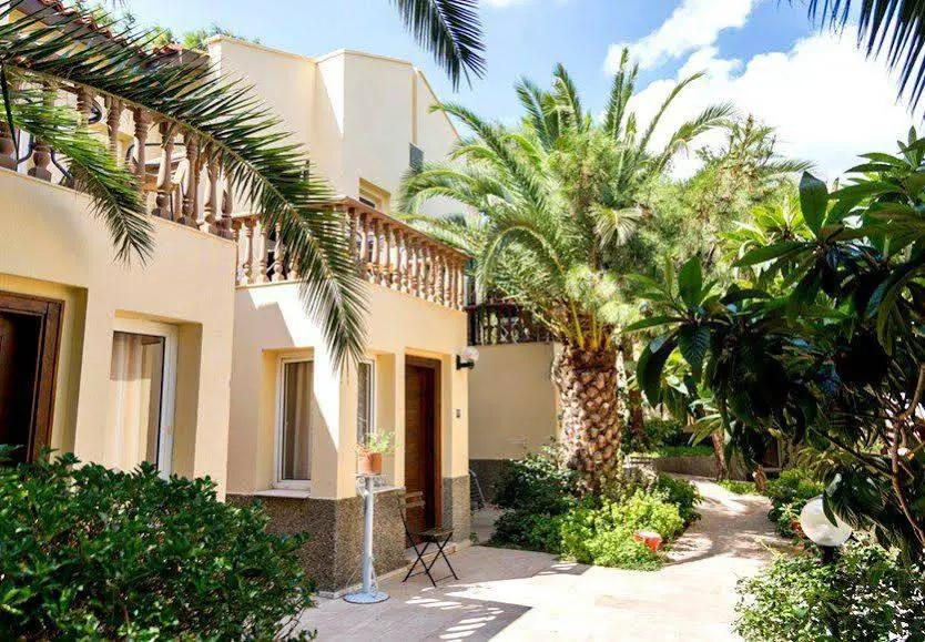 Ayvalik Beach Hotel - главное фото