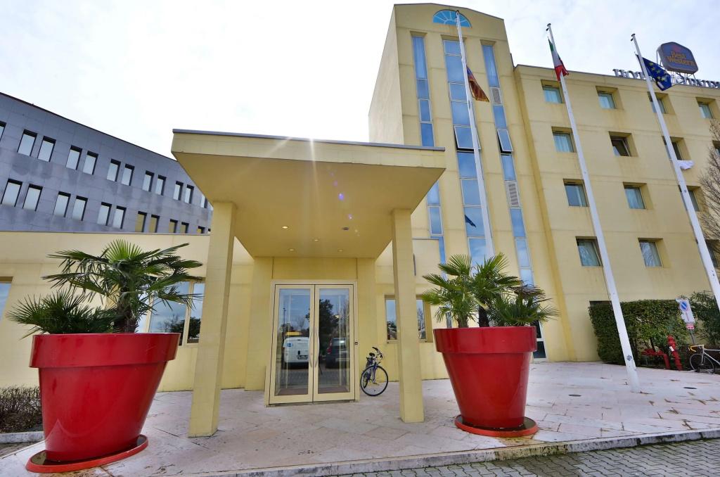 B&B Hotel Quarto d'Altino - главное фото