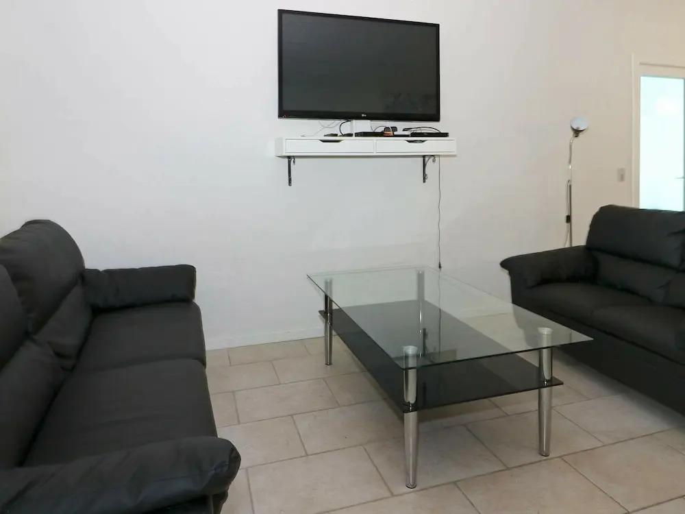 Enormous Holiday Home in Hadsund With Swimming Pool - главное фото