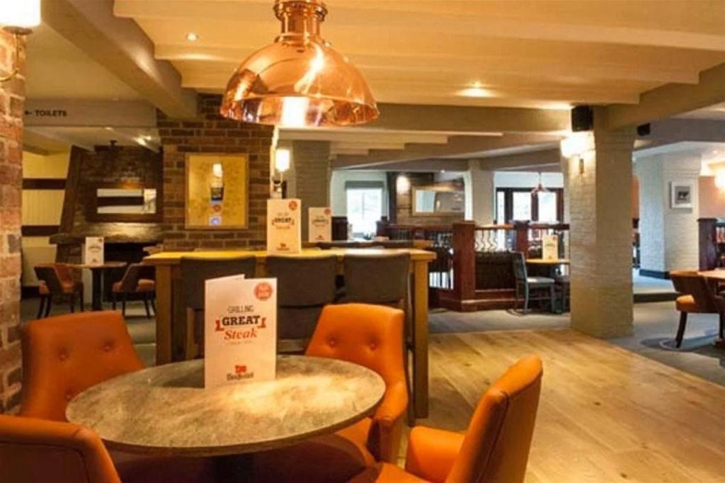 Premier Inn Solihull (Hockley Heath, M42) - главное фото