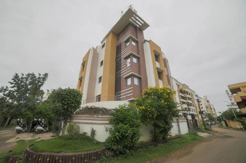 OYO 7439 Hotel Gayatri Inn Annex - главное фото