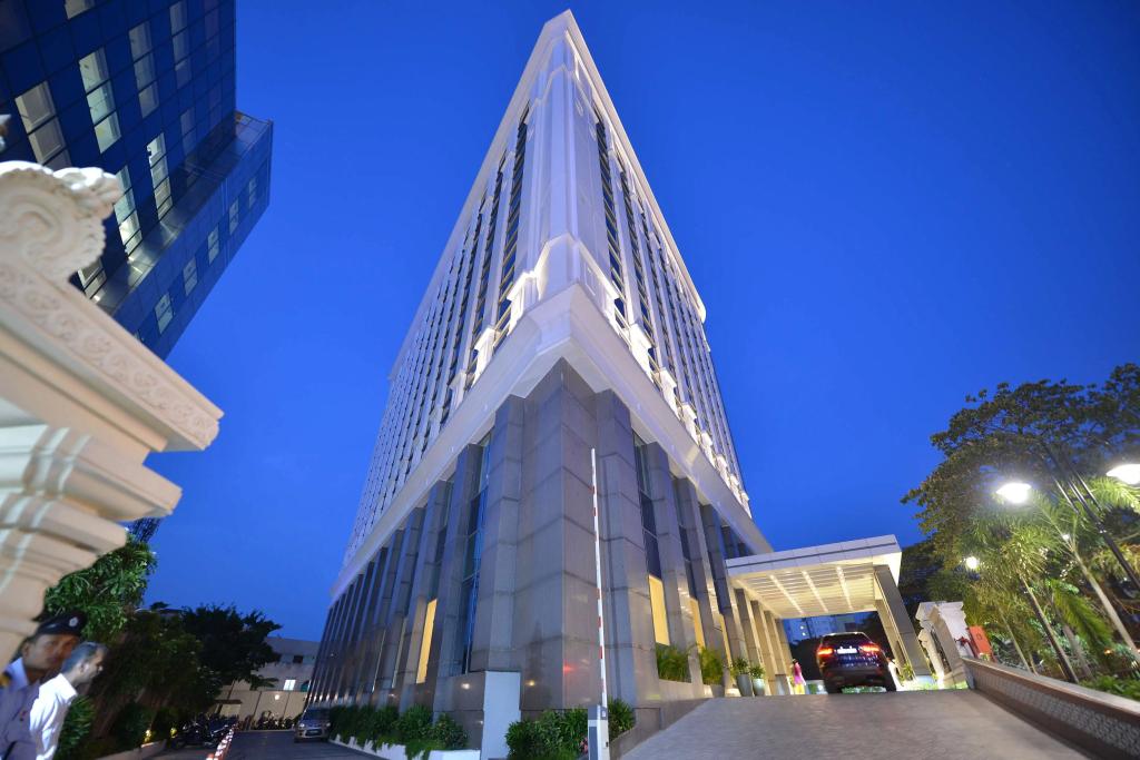 Ramada Plaza by Wyndham Chennai - главное фото