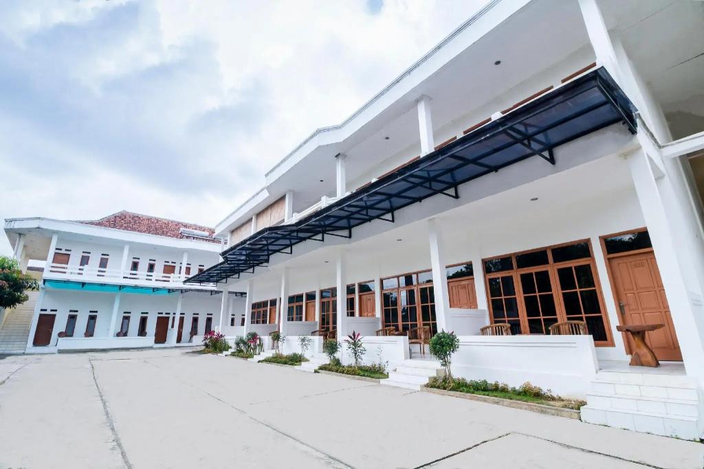 OYO 688 Grand Pakidulan Hotel - главное фото