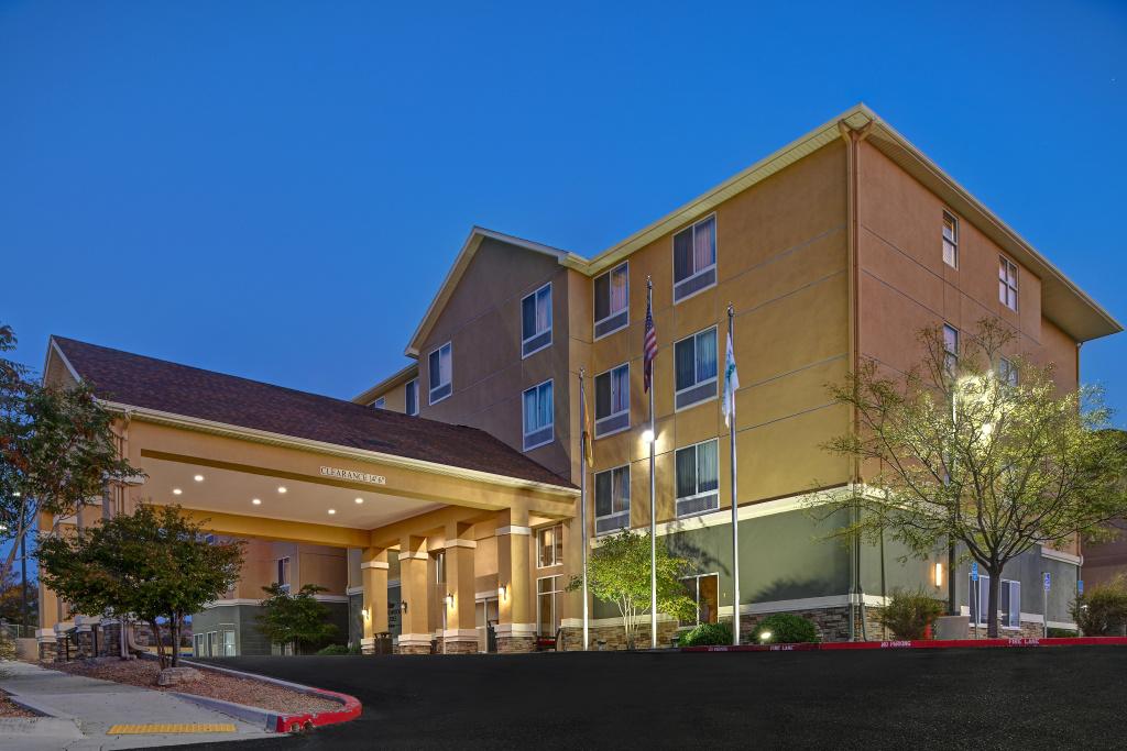 Homewood Suites by Hilton Albuquerque Airport - главное фото
