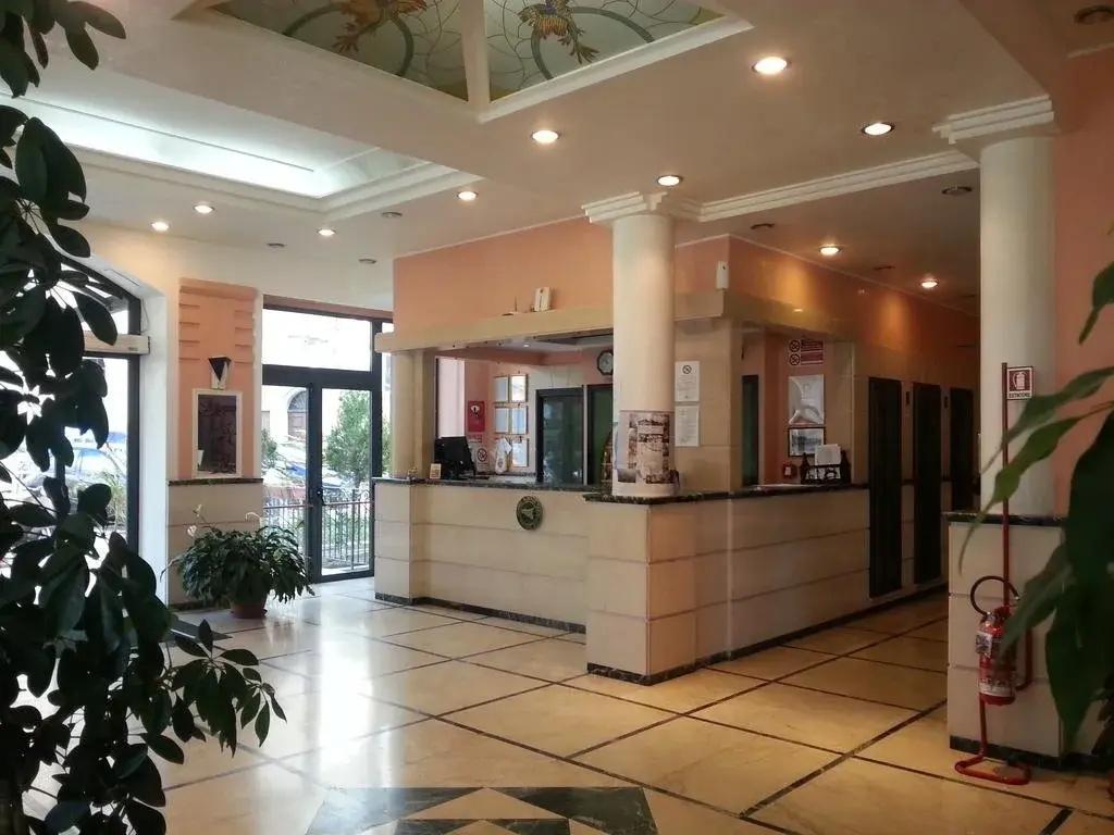 Hotel Sicilia - главное фото