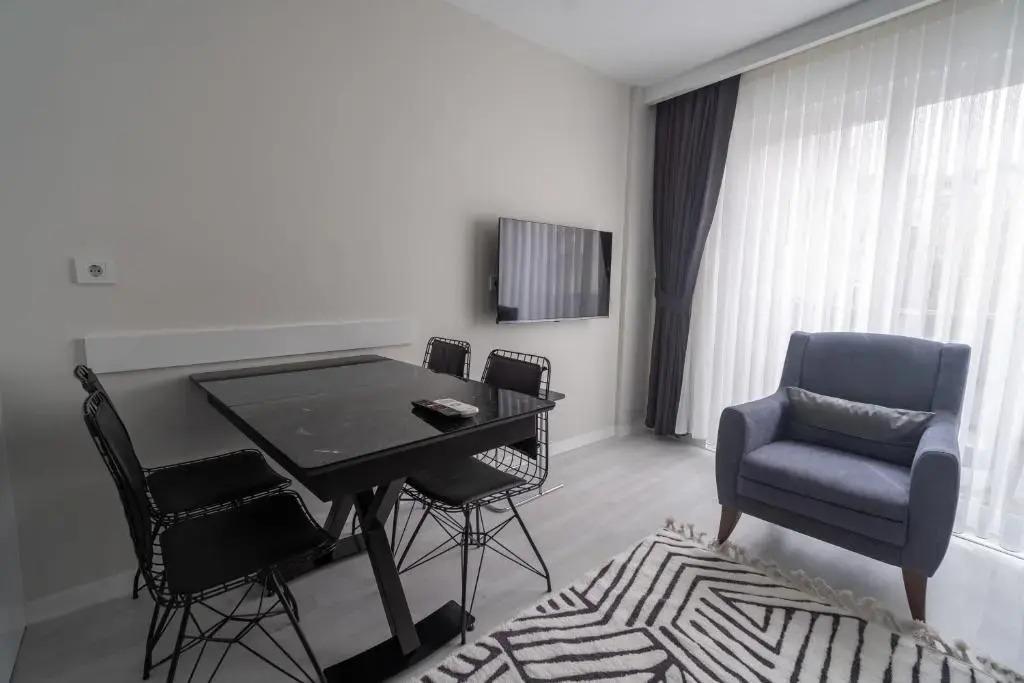 Apartment With Balcony Close to Beach in Muratpasa - главное фото