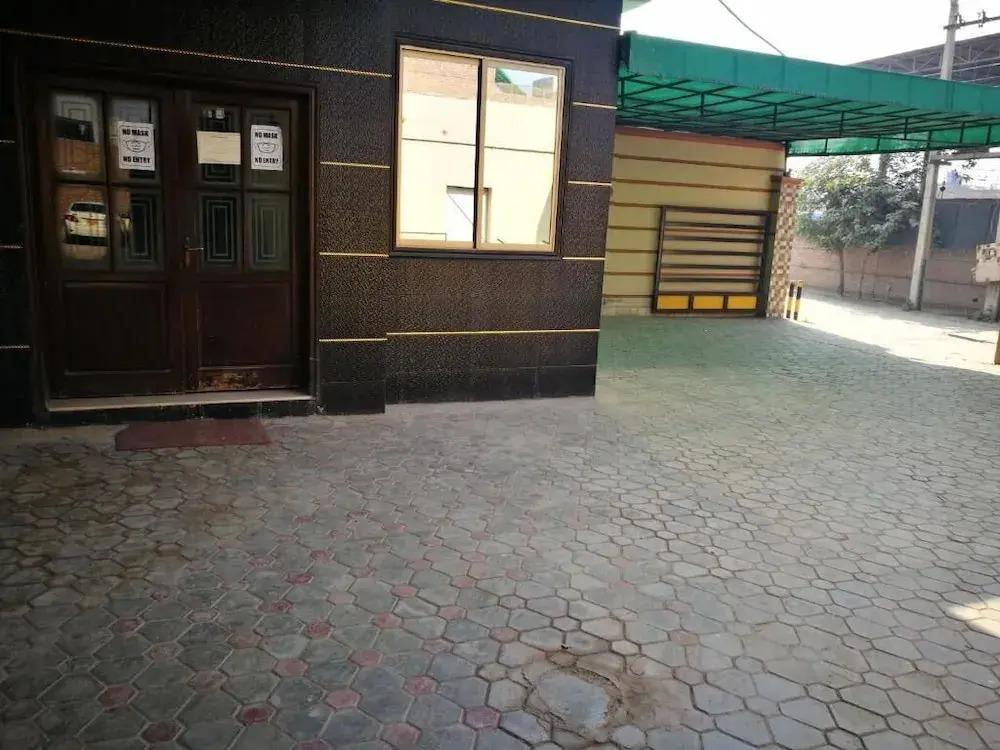 Hotel Laxen Inn Multan - главное фото