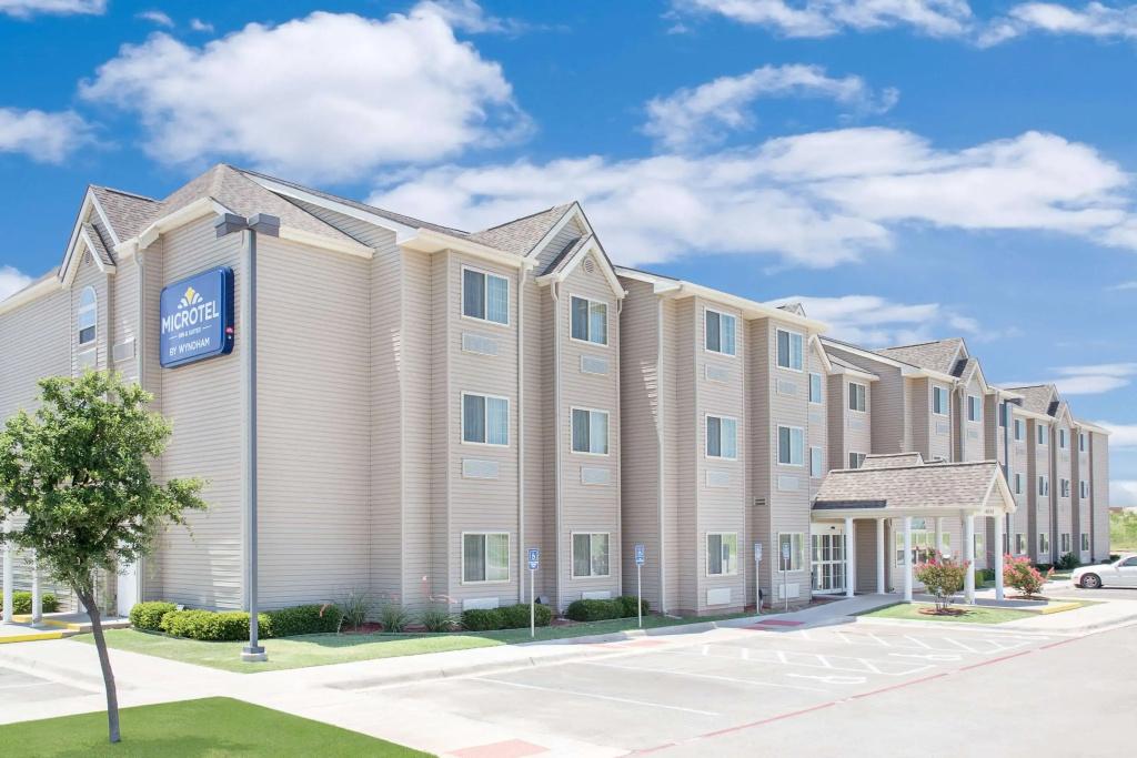 Microtel Inn & Suites by Wyndham San Angelo - главное фото