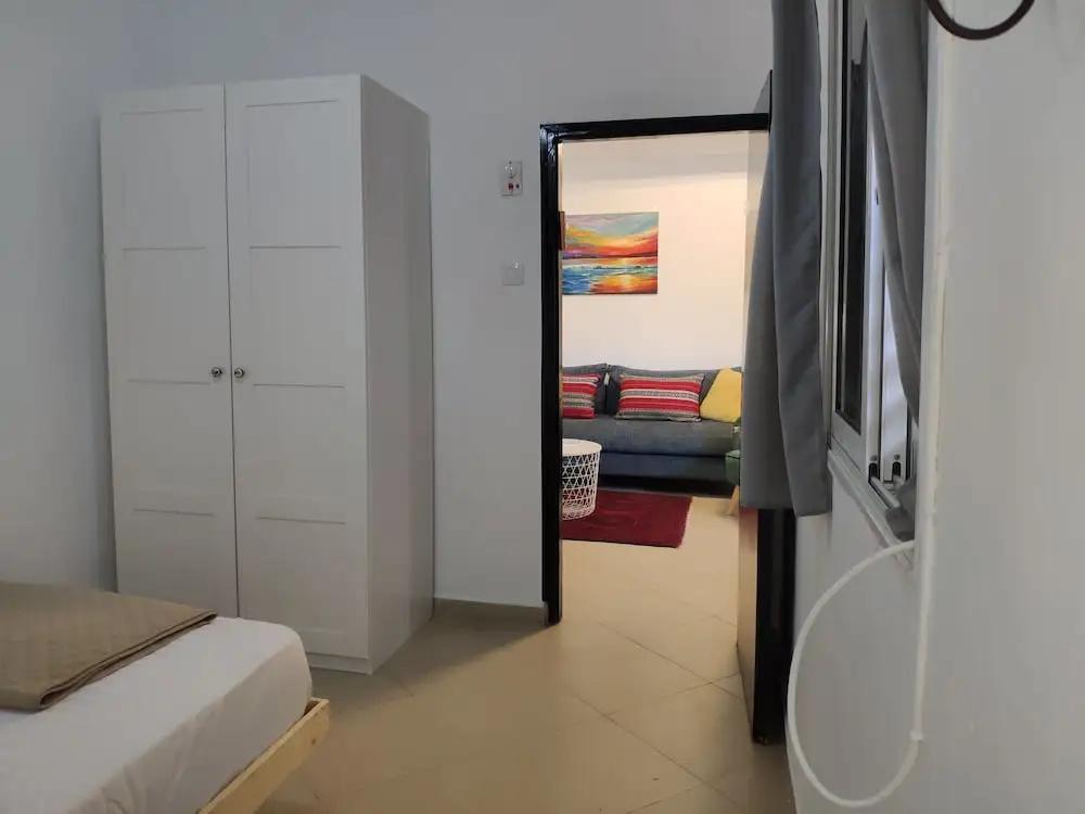 Private & Spacious Apt w Queen Beds PRKG - главное фото