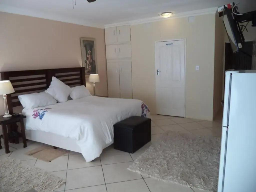 Heatherdale Guesthouse & Shuttle Services - главное фото