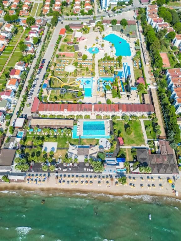 Risus Beach Resort Hotel - главное фото