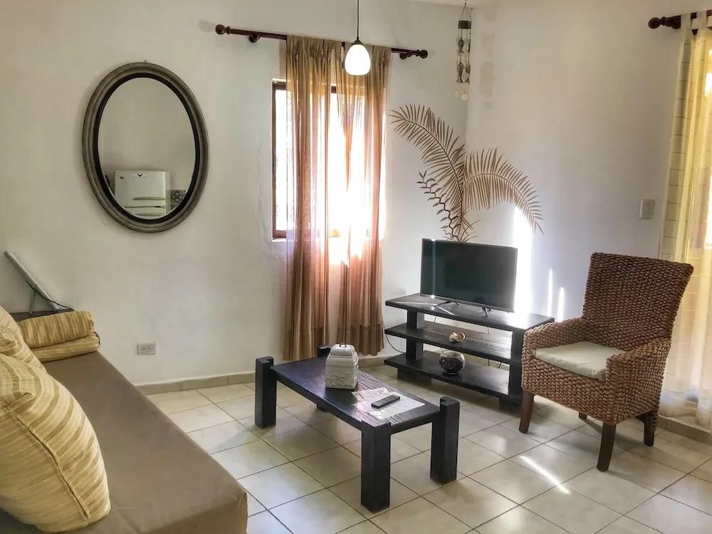 Plaza Royal Apartments - главное фото