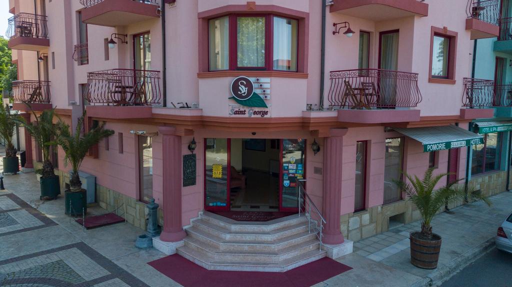 Saint George Hotel & Medical Spa - главное фото