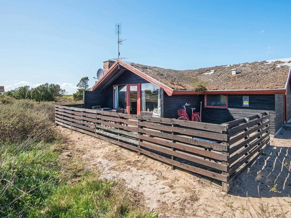 Rustic Holiday Home in Rømø With Terrace - главное фото