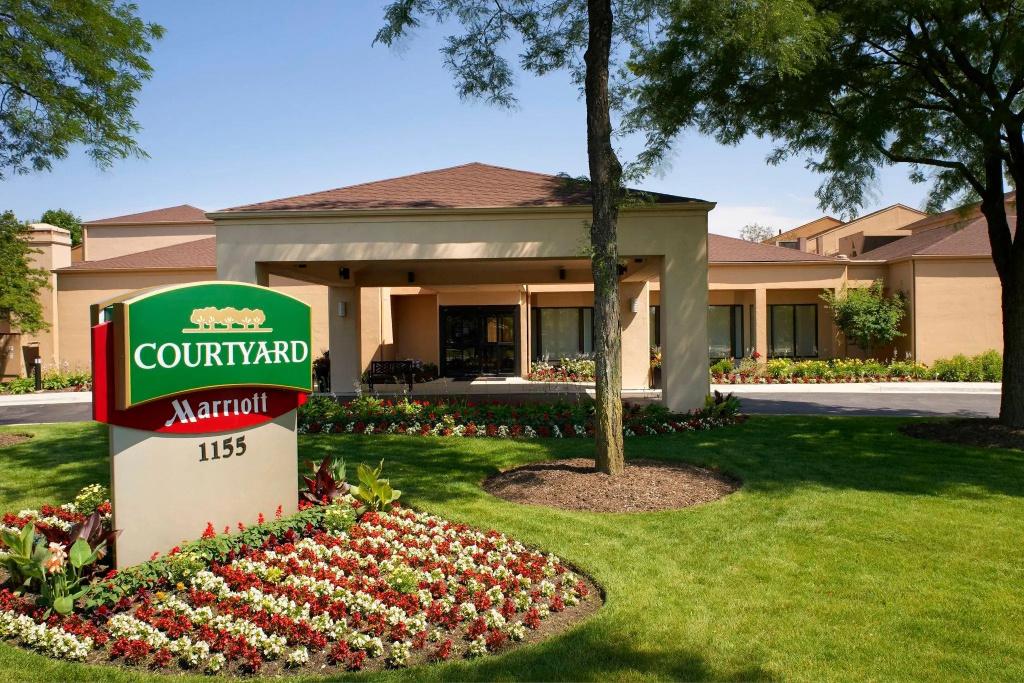 Courtyard by Marriott Chicago Naperville - главное фото