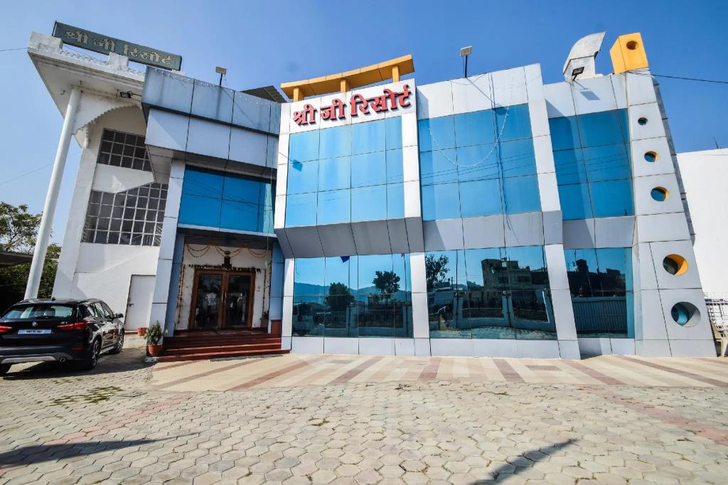 OYO 25008 Shree Ji Resort - главное фото