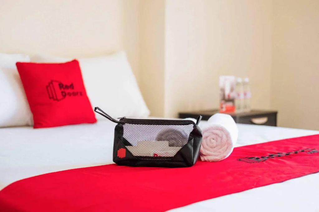 RedDoorz @ Grand Pakidulan Sukabumi - главное фото