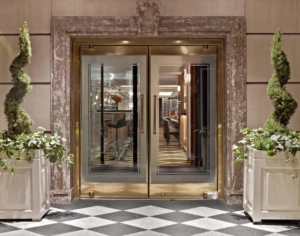The Pierre, A Taj Hotel, New York - главное фото