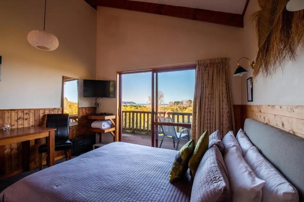 Ocean View Chalets - главное фото