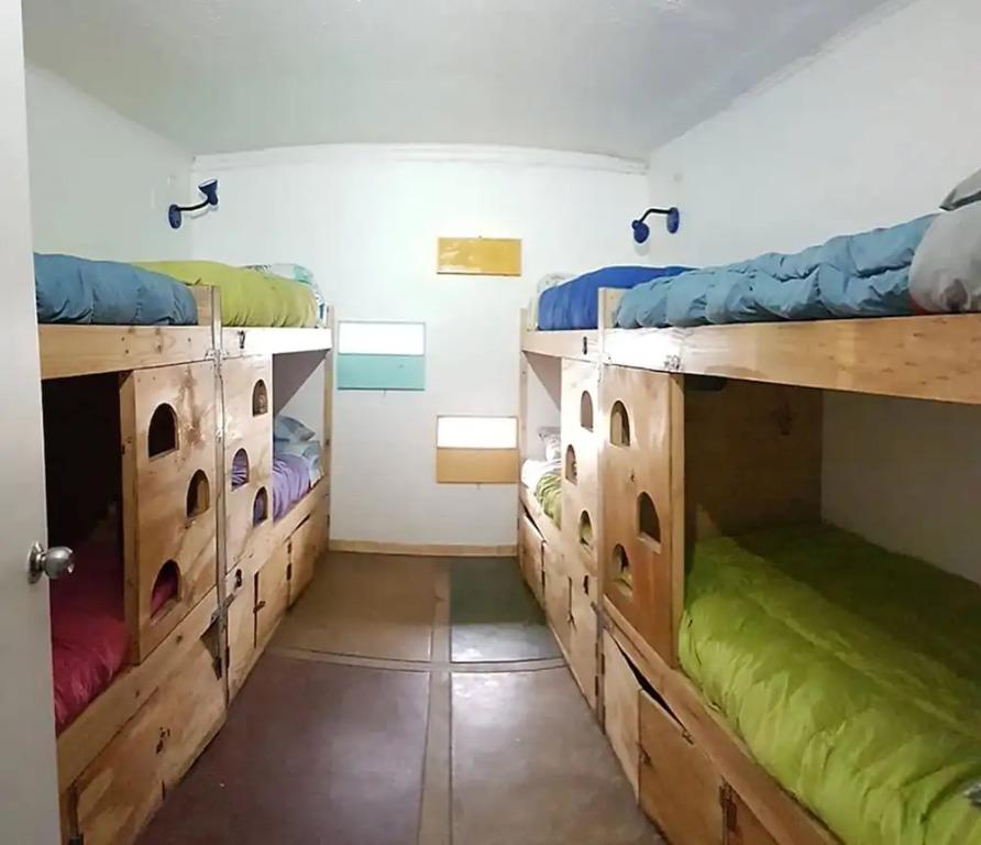 New Wave Hostal - главное фото