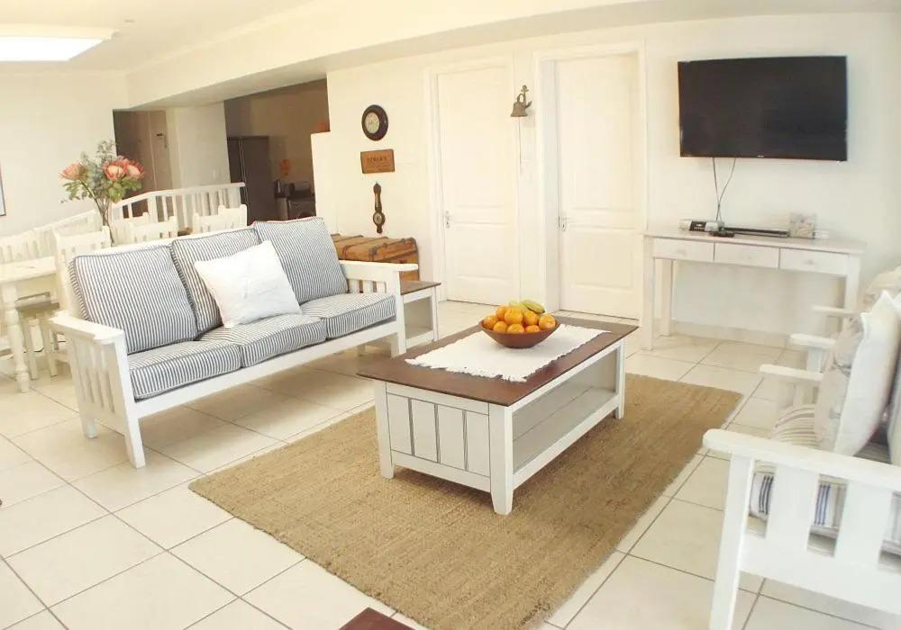 Point Village Accommodation - Stephen - главное фото