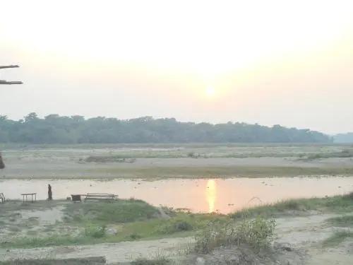 Riverside Bamboo Resort - главное фото