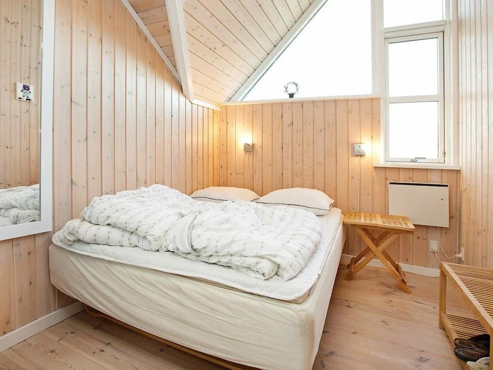 Cozy Holiday Home in Kalundborg With Whirlpool - главное фото