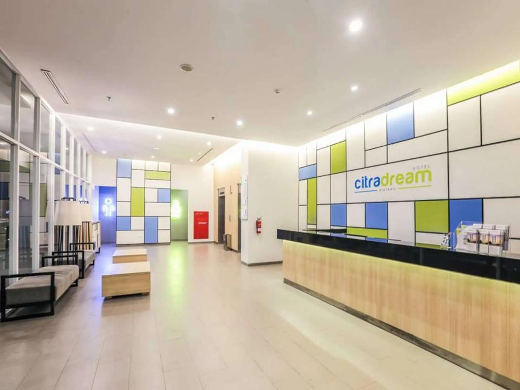Hotel Citradream Bintaro - главное фото