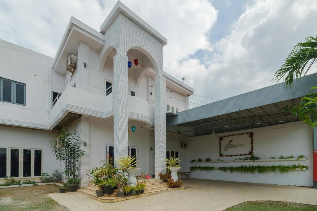RedDoorz Syariah near Museum Tsunami Aceh 2 - главное фото