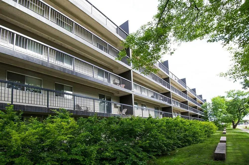 Winnipeg Executive Suites - Polo Park - главное фото