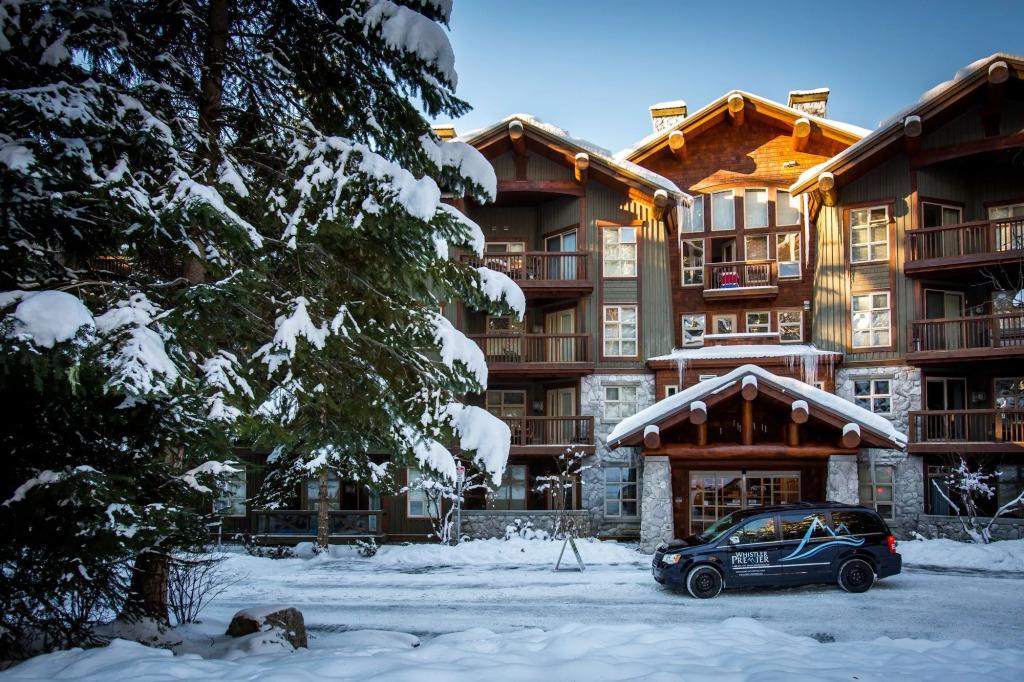 Lost Lake Lodge by Whistler Premier - главное фото