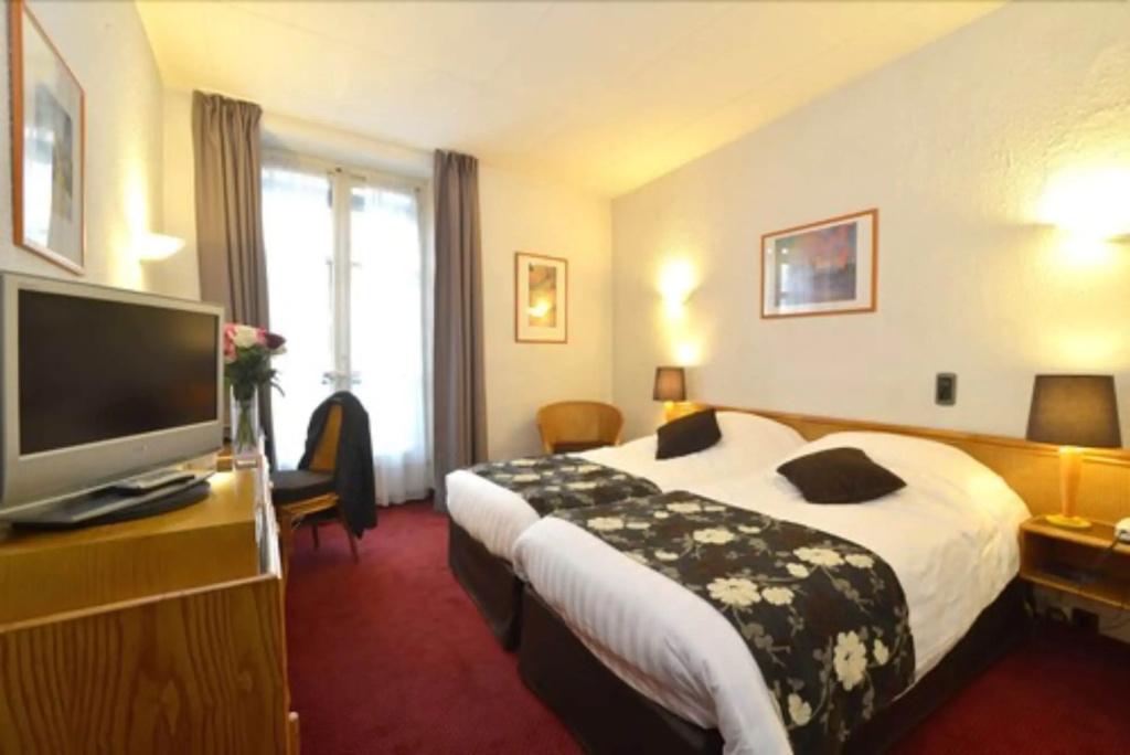 Hotel Angleterre - главное фото