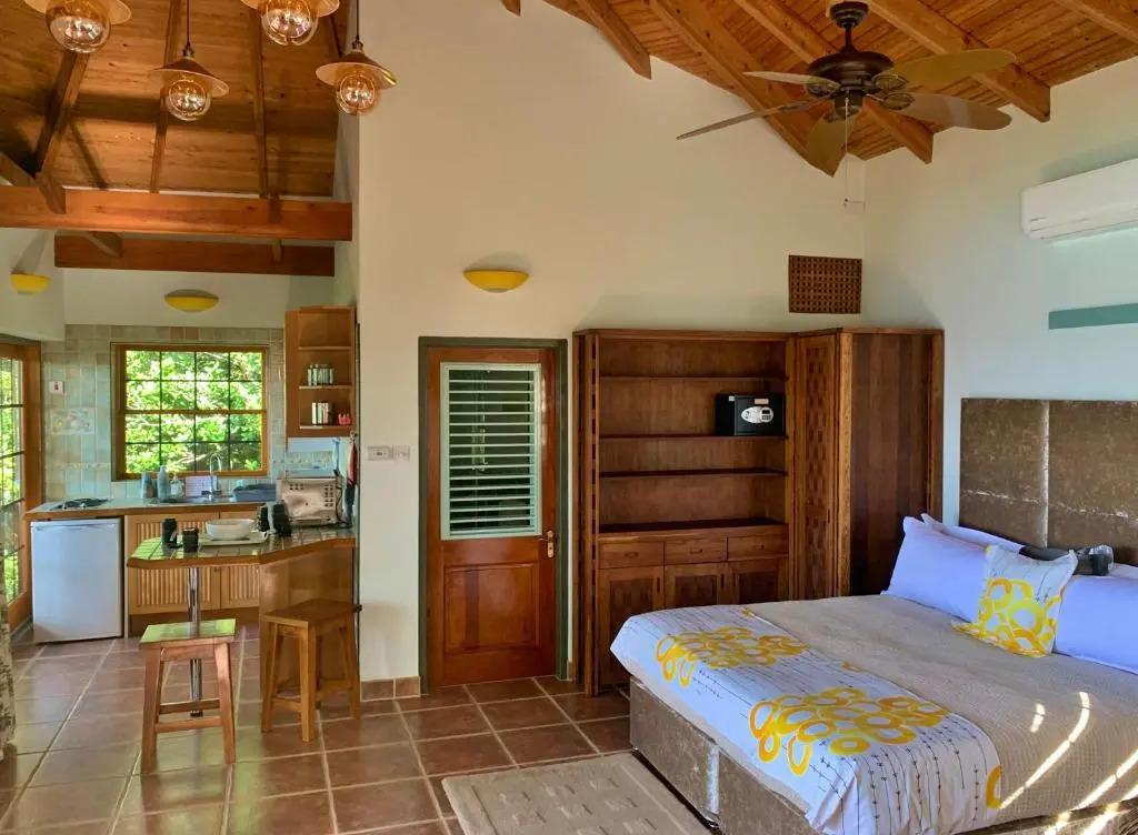 Tropical Hideaway - главное фото