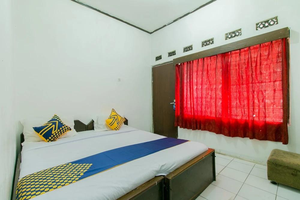 Hotel Mustika Widyasari by OYO Rooms - главное фото
