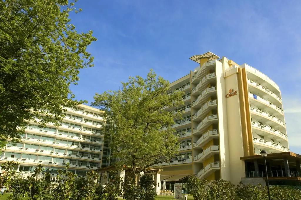 Grand Hotel Oasis - главное фото