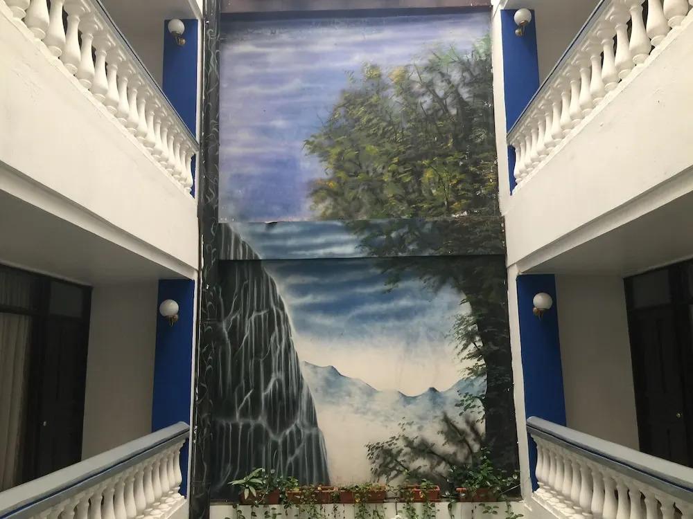 Hotel America - главное фото