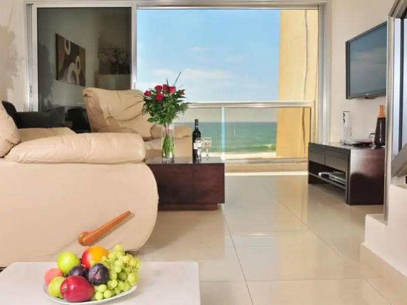 Apartments Love Suite on The Sea - главное фото