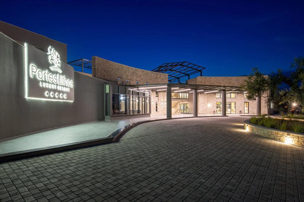 Portes Lithos Luxury Resort - главное фото