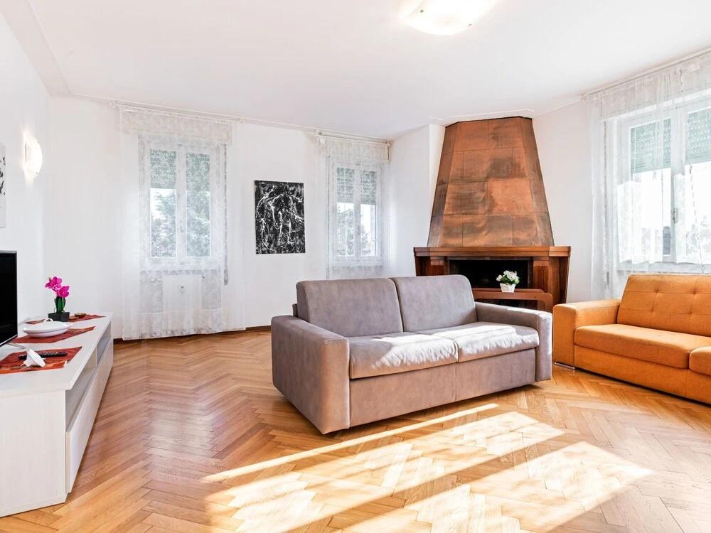 Graceful Holiday Home in Toscolano Maderno with Garden - главное фото