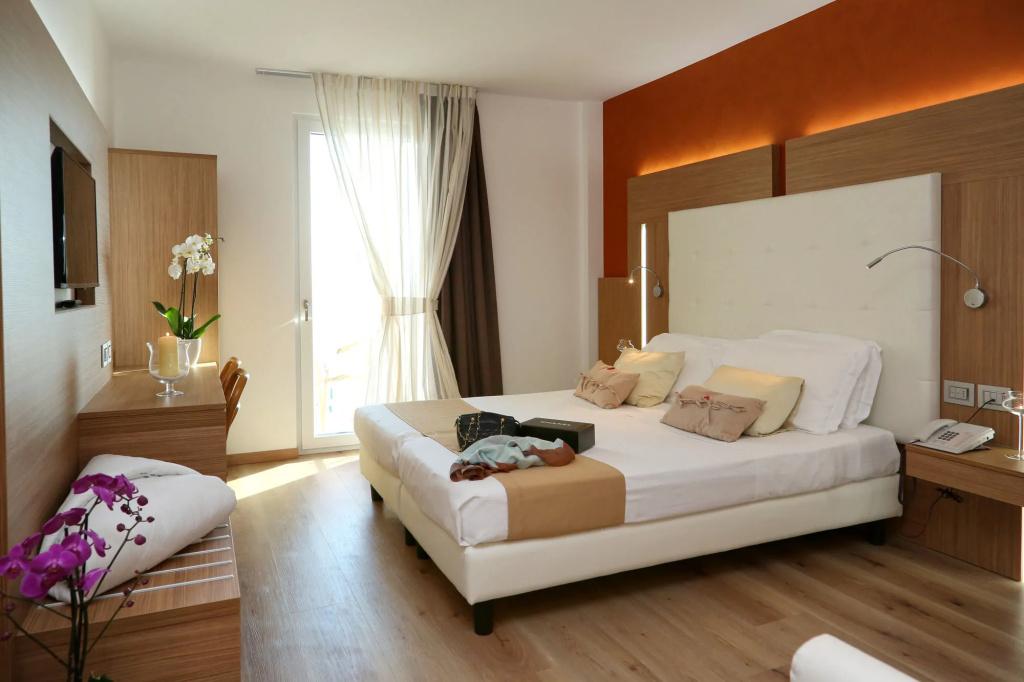 Hotel Kriss Internazionale - главное фото
