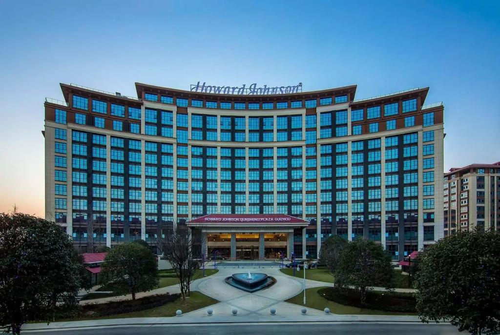 Howard Johnson by Wyndham Qunsheng Plaza Guizhou - главное фото